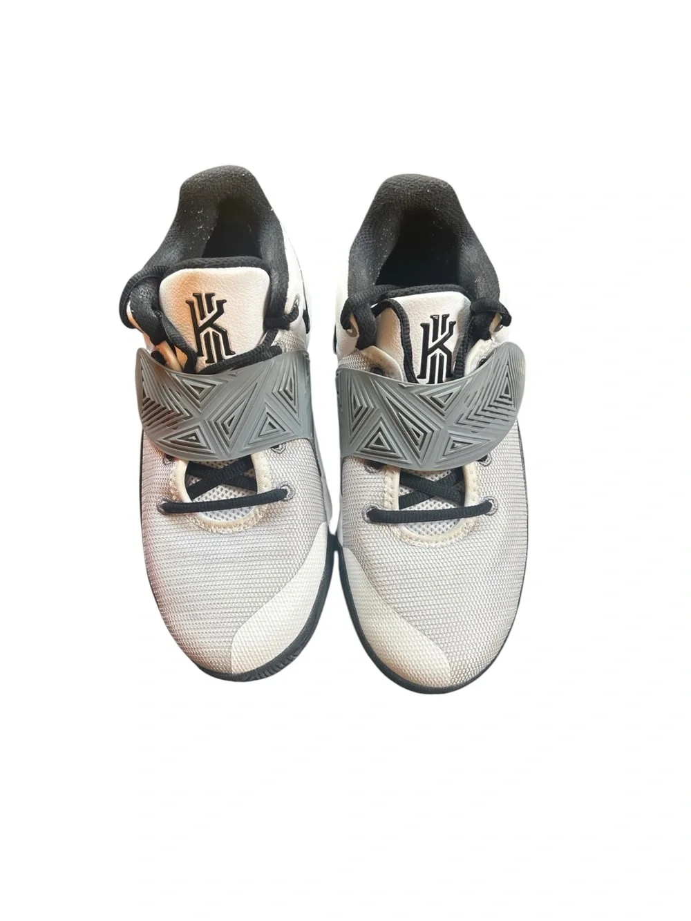 Nike Kyrie Flytrap White Black Cool-Gray‎ BQ5620-102 Youth US SZ 4.5